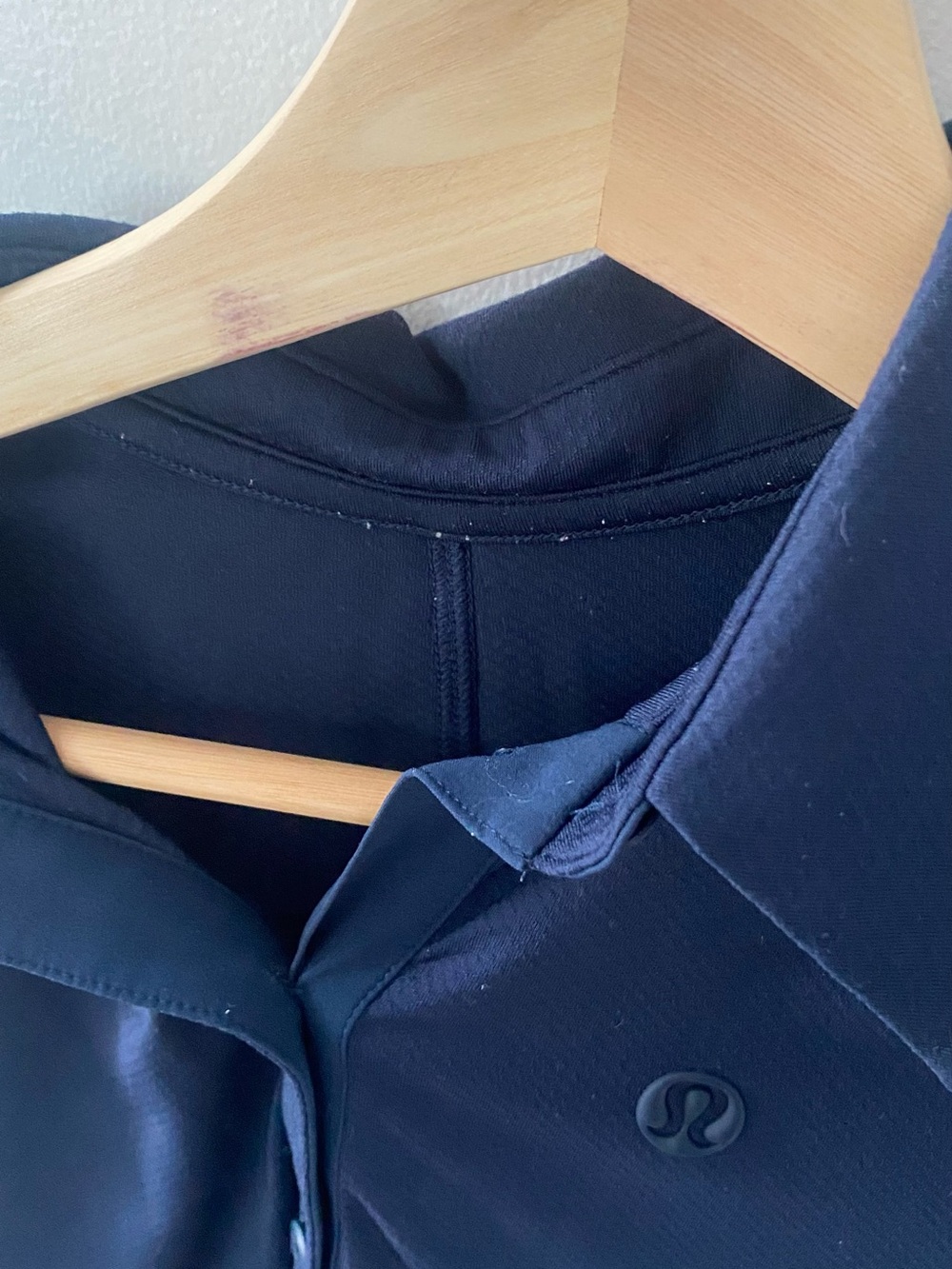 Lululemon Quick-Dry Short-Sleeve Polo Shirt Straight Hem size 2 navy blue - Picture 5 of 5